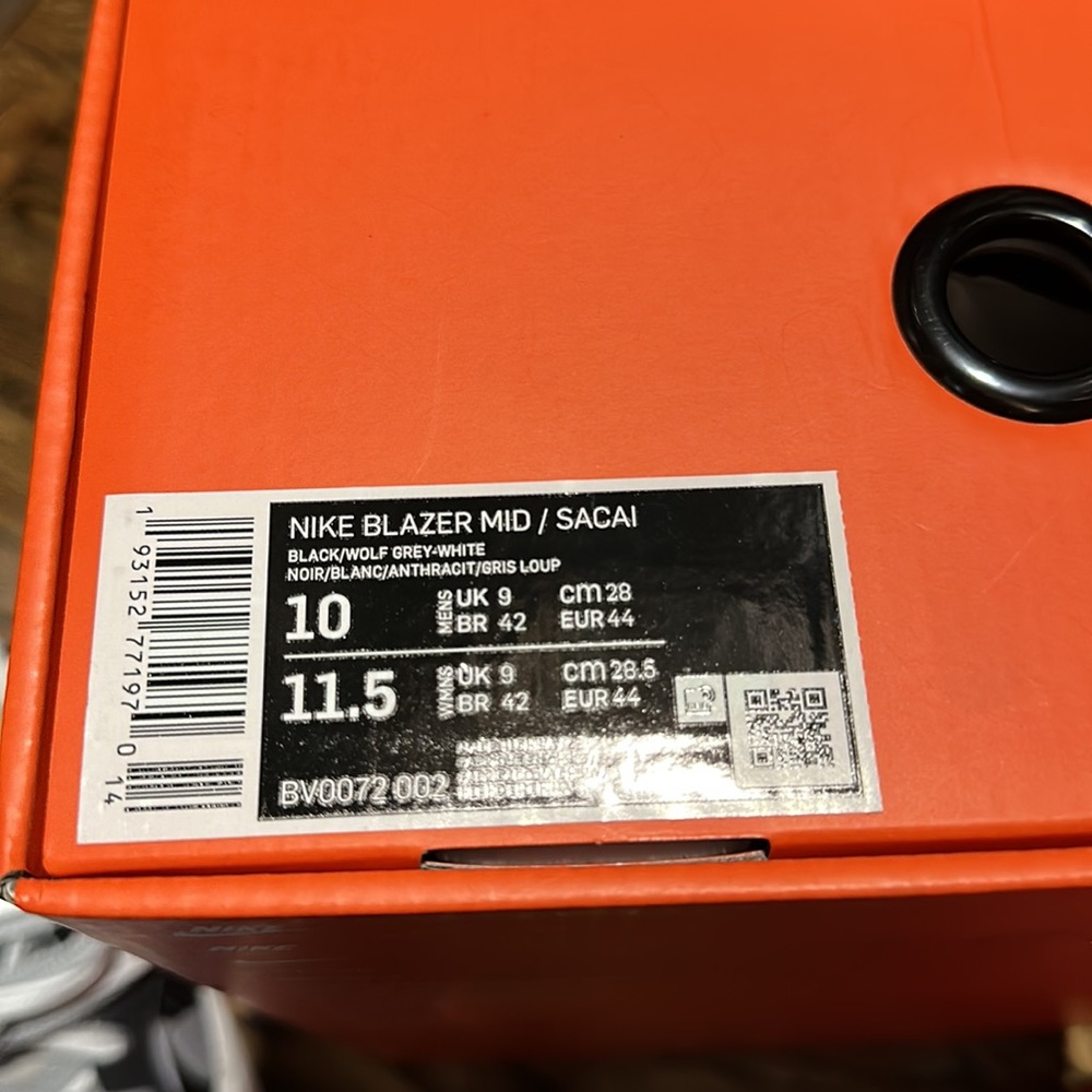 NIKE BLAZER MID SACAI SIZE 10 - Picture 8 of 8